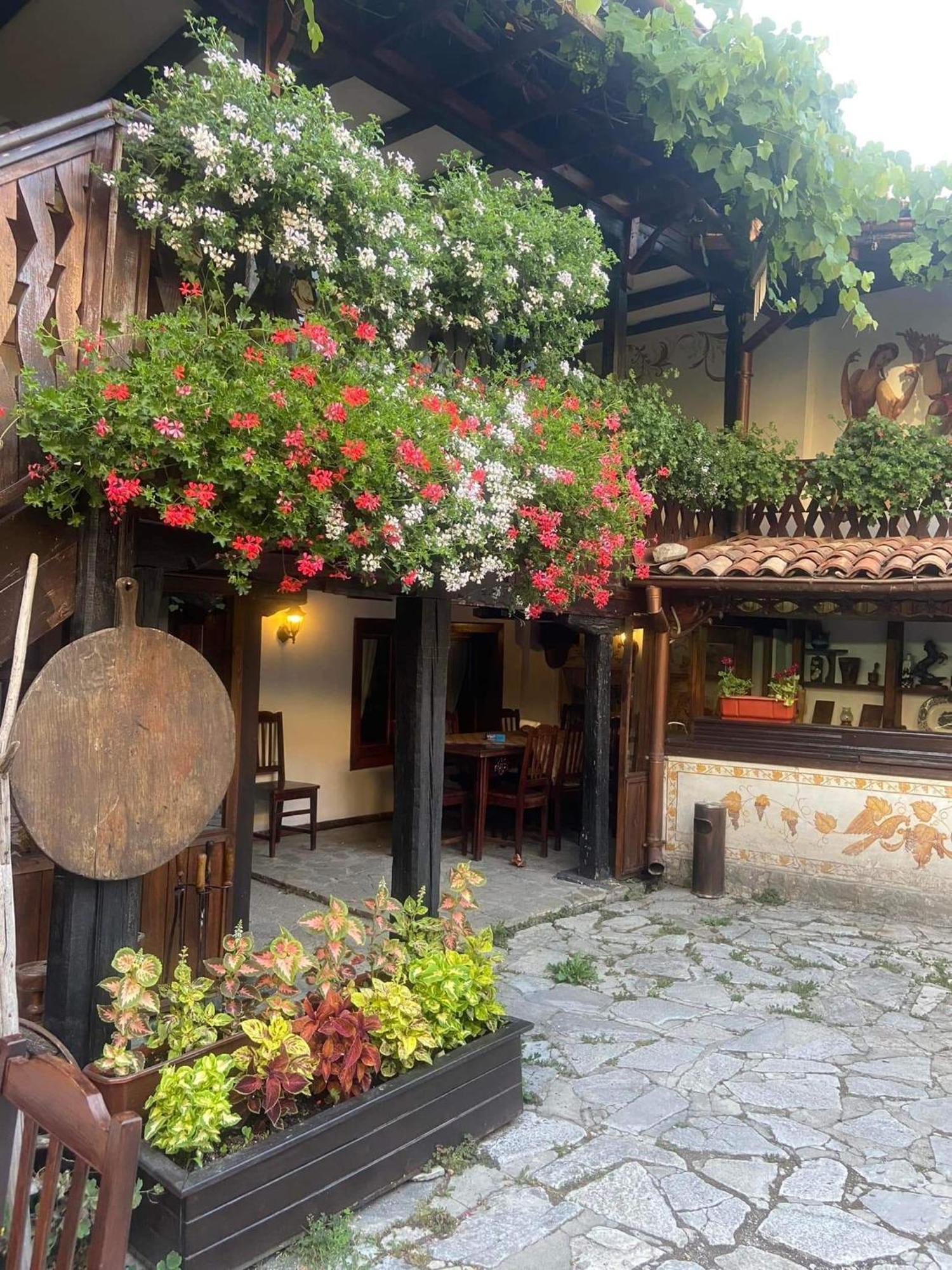 Стаи За Гости The Old House Velingrad Buitenkant foto